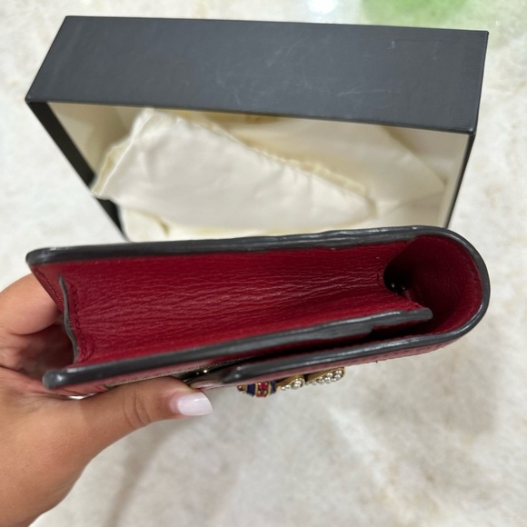 Gucci Queen Margaret GG Supreme Wallet On A Chain - Picture 10 of 13